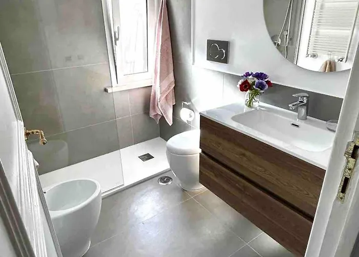 Panoramic Terrace Trastevere Apartment, With Amazing View Rome
