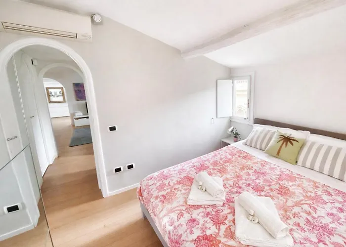 Panoramic Terrace Trastevere Apartment, With Amazing View * Rome