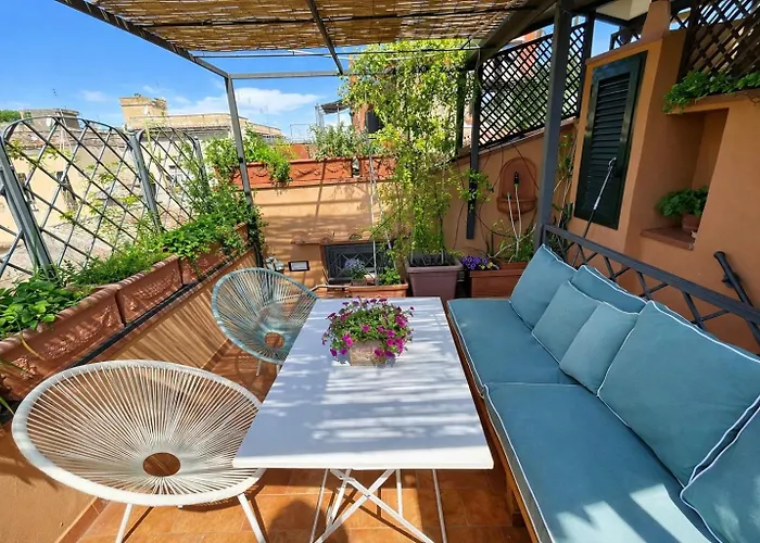 Panoramic Terrace Trastevere Apartment, With Amazing View *