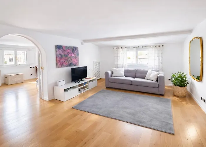 Panoramic Terrace Trastevere Apartment, With Amazing View * Rom